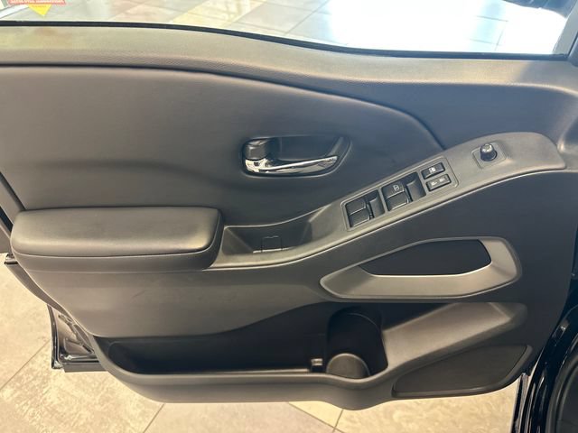 Used 2025 Nissan Frontier SV AWD/4WD image 19