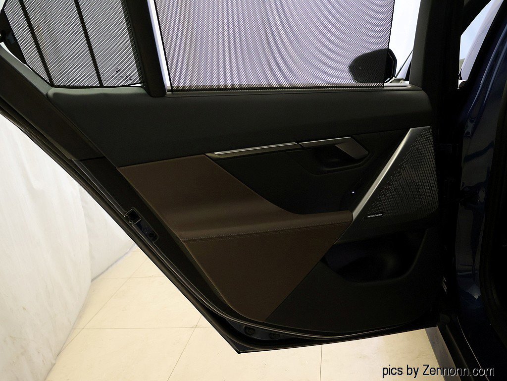 Certified 2025 BMW 540i xDrive image 30