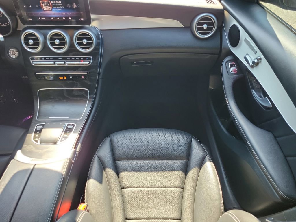 Used 2022 Mercedes-Benz GLC 300 image 21