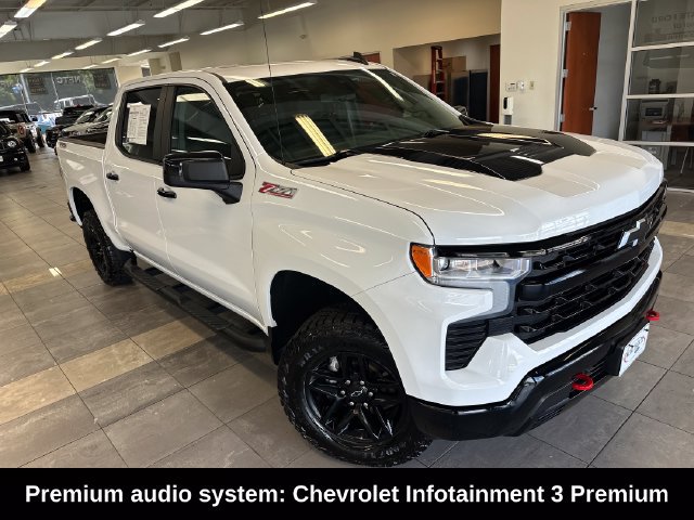 Used 2024 Chevrolet Silverado 1500 LT Trail Boss w/ Convenience Package II AWD/4WD image 14