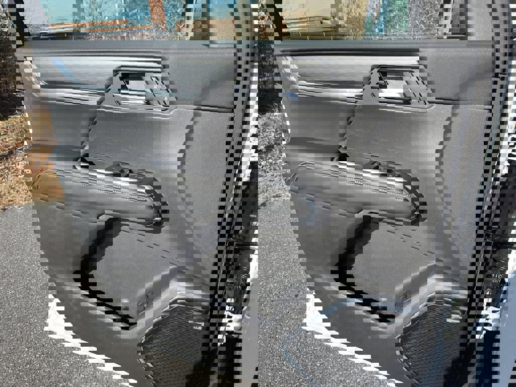 New 2026 GMC Acadia Elevation w/ Elevation Premium Package image 9