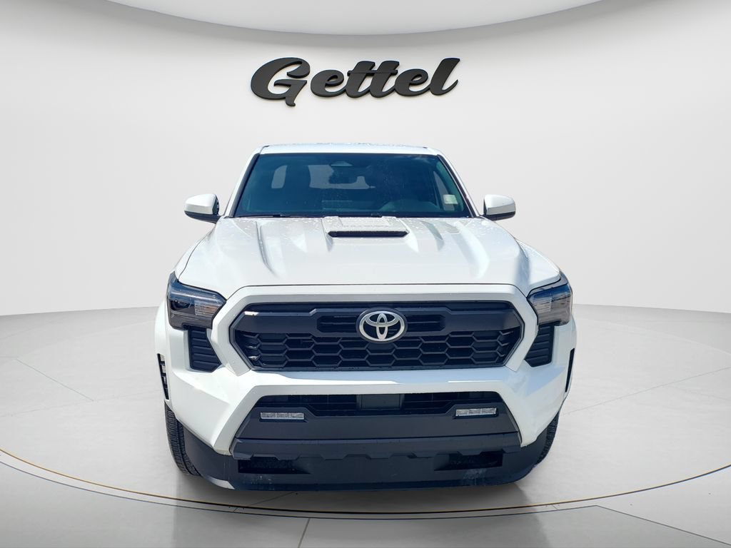 Certified 2025 Toyota Tacoma TRD Sport RWD image 2