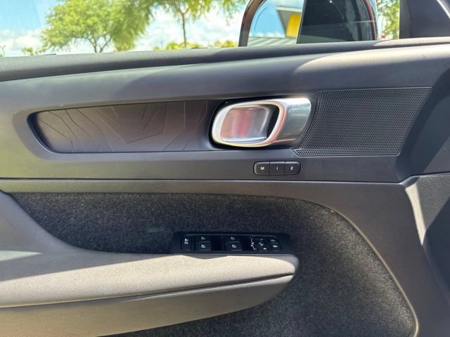 Used 2023 Volvo C40 P8 Recharge Plus AWD/4WD image 23