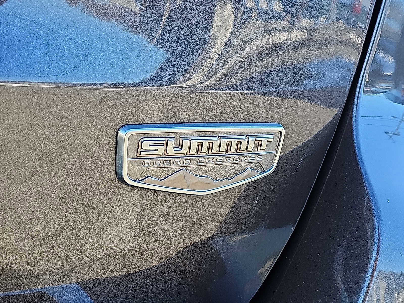 Used 2019 Jeep Grand Cherokee Summit w/ Platinum Series Group image 34