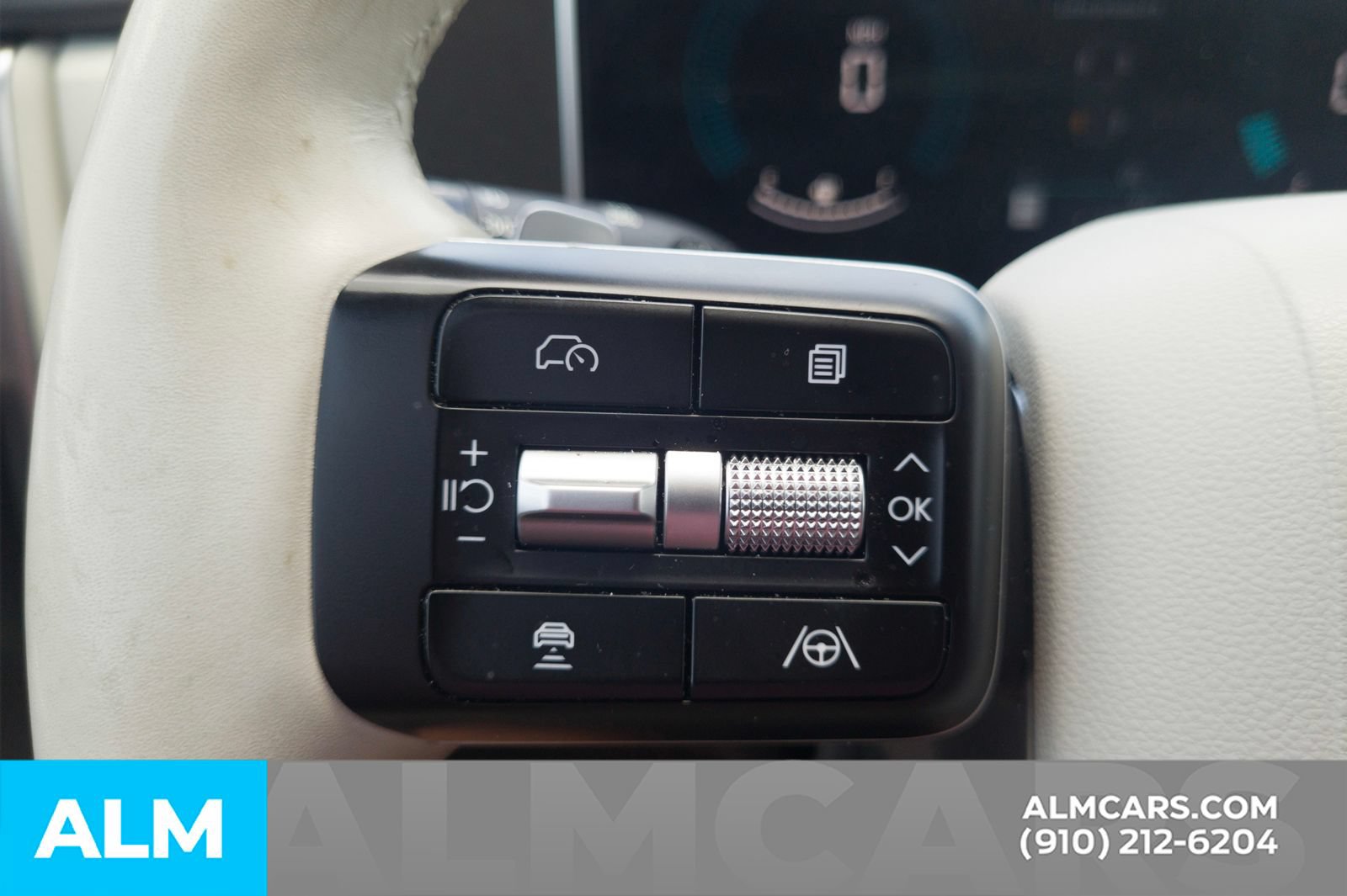 Used 2024 Hyundai Santa Fe SE AWD/4WD image 30