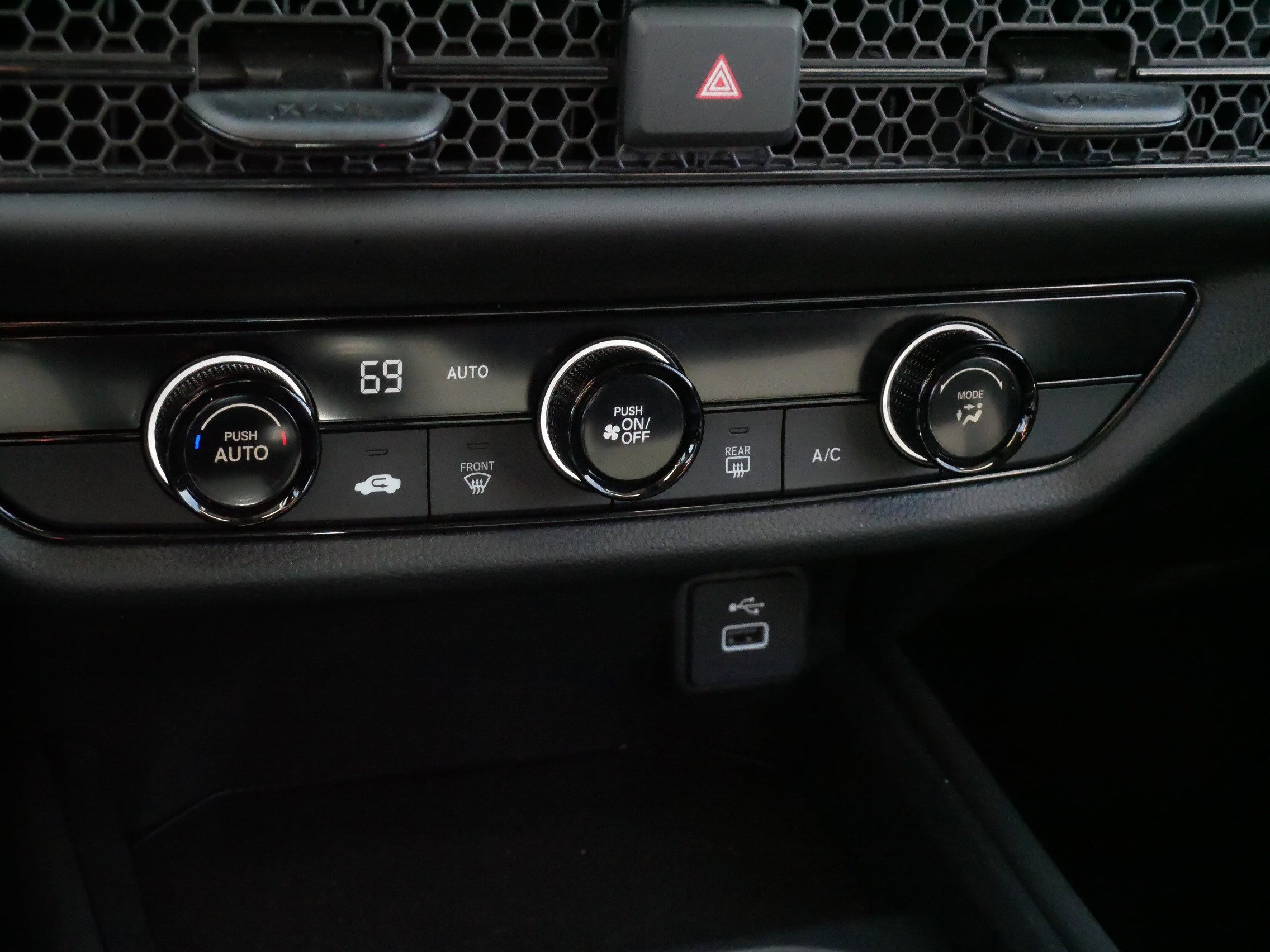 Used 2023 Honda HR-V LX image 23