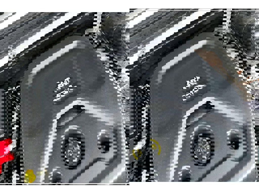 Used 2018 Jeep Wrangler Unlimited Sport S image 31