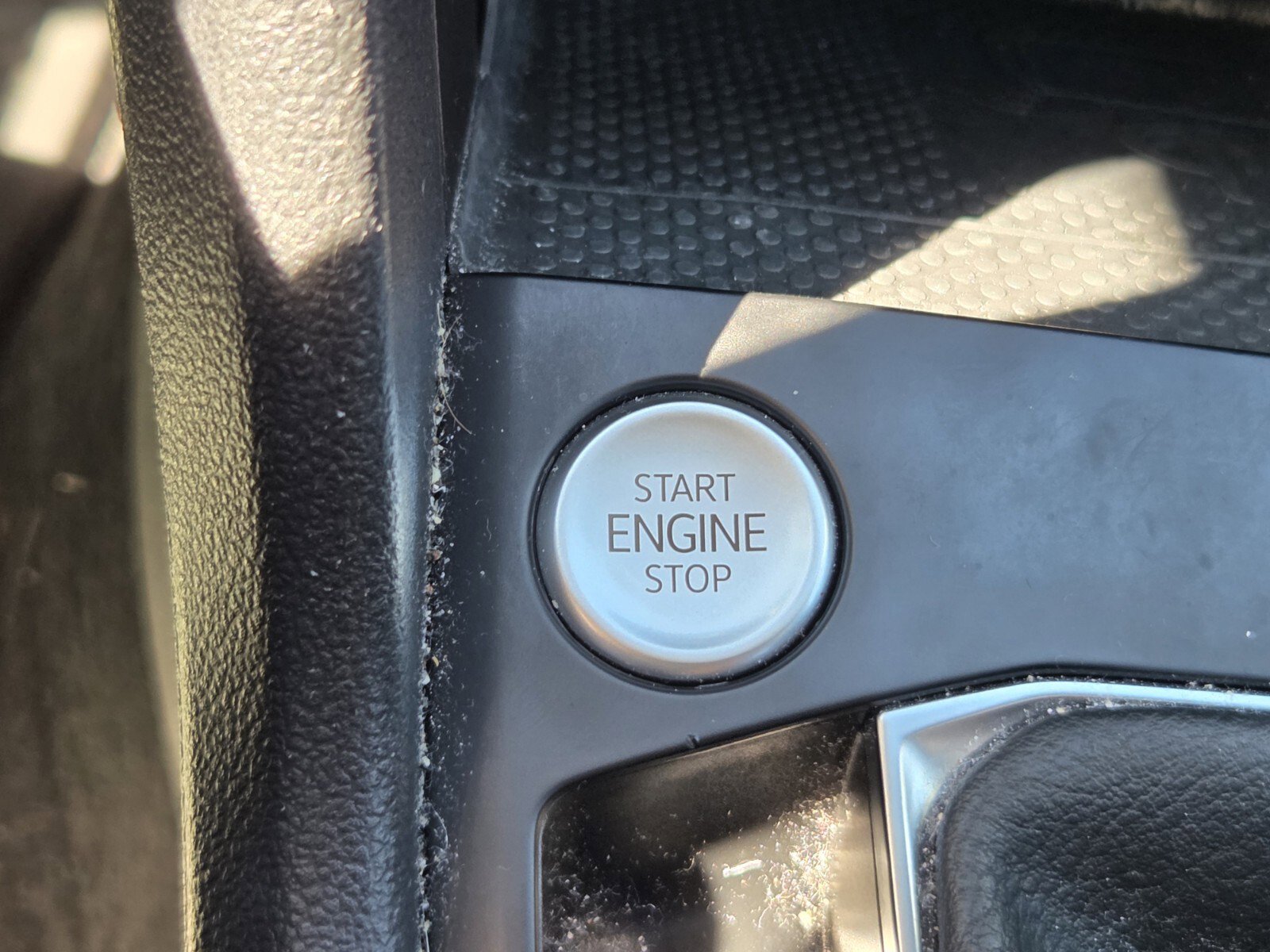 Used 2022 Volkswagen Taos SE image 6