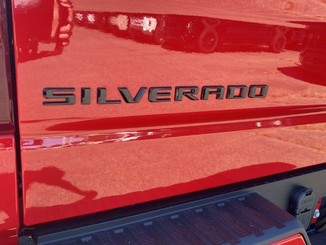 New 2026 Chevrolet Silverado 1500 Custom w/ Turbomax Blackout Package AWD/4WD image 6