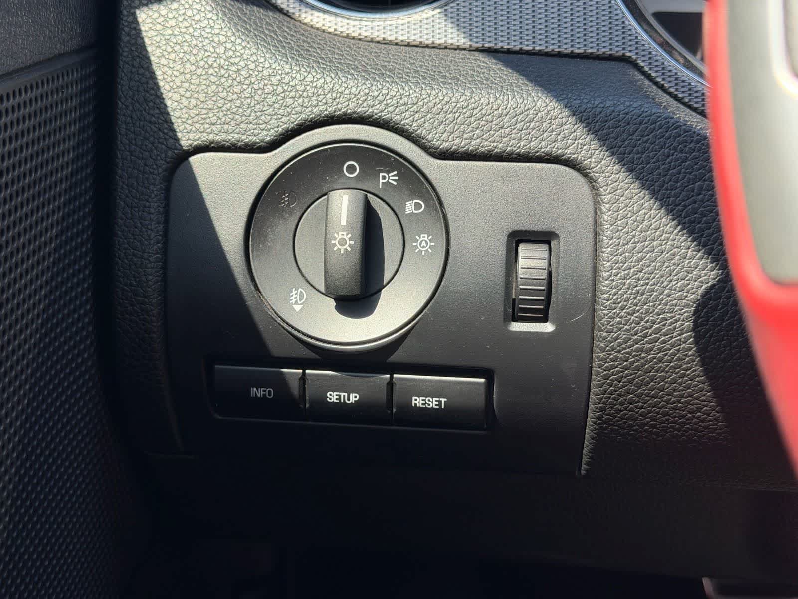 Used 2011 Ford Mustang GT Premium RWD image 13