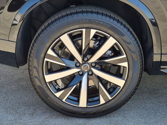 New 2026 Volvo XC90 B5 Core AWD/4WD image 6