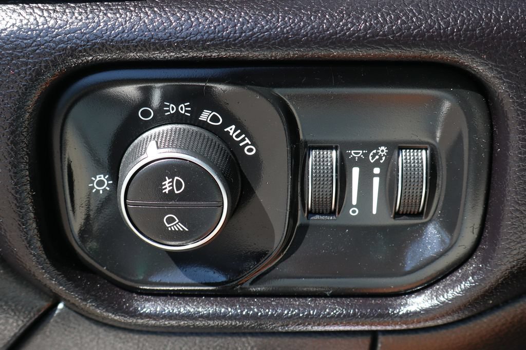 Used 2020 RAM 2500 Laramie w/ Night Edition AWD/4WD image 25