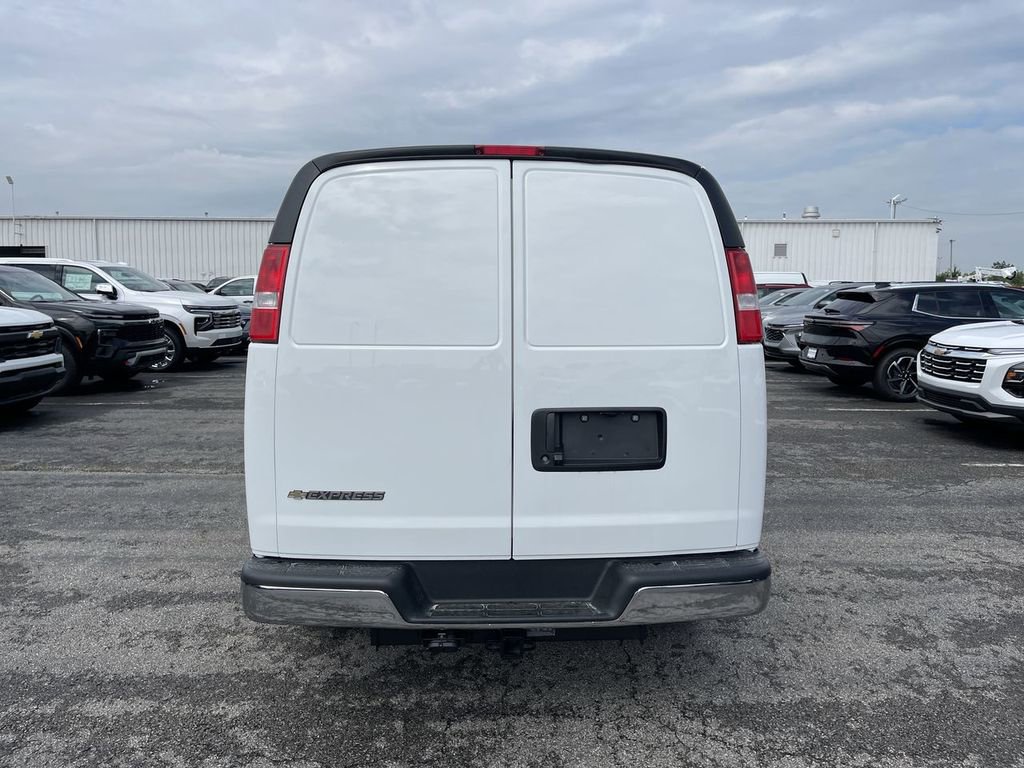 New 2025 Chevrolet Express 2500 w/ Driver Convenience Package image 4