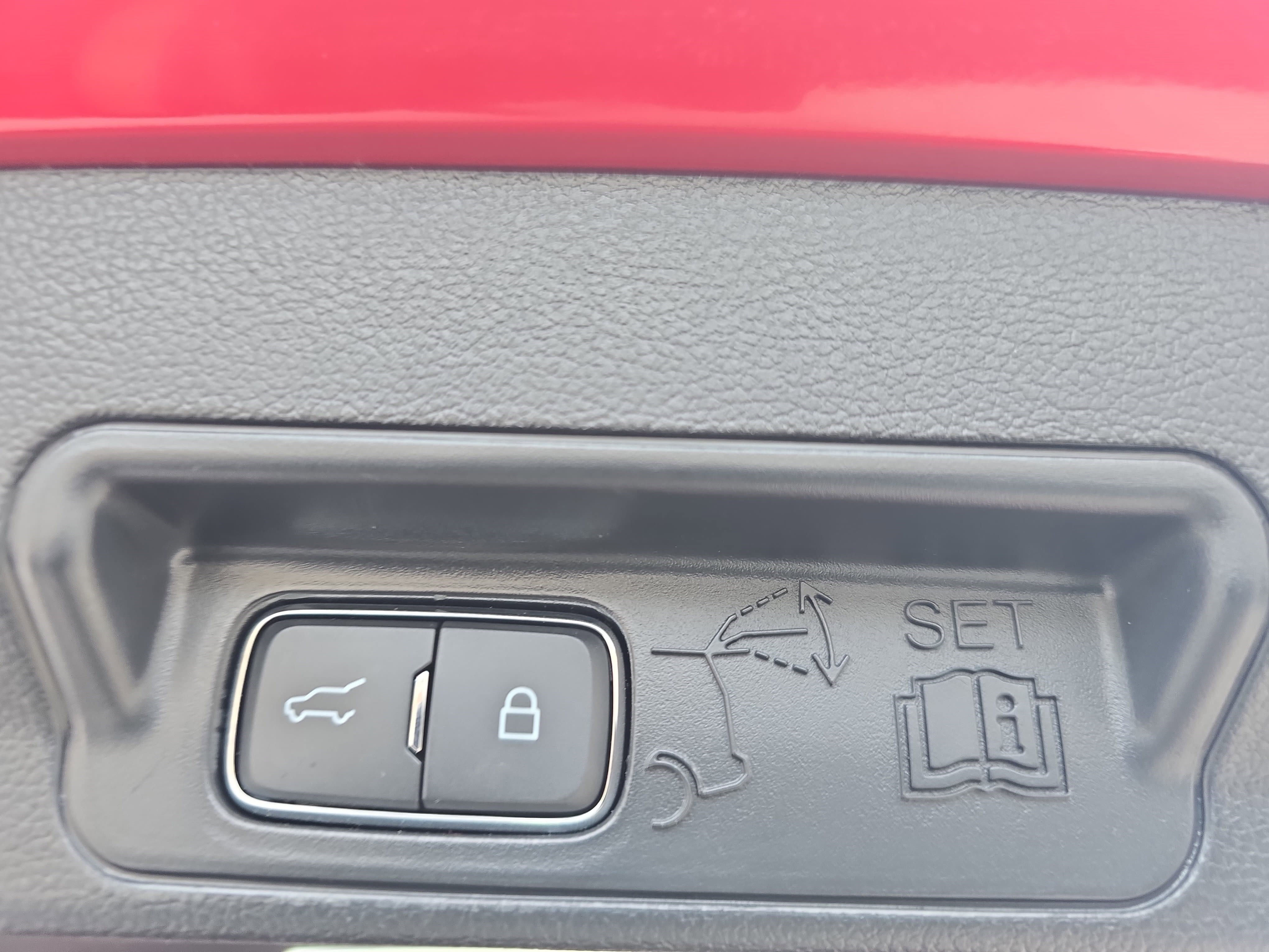 Used 2022 Ford Explorer ST w/ Equipment Group 401A image 13