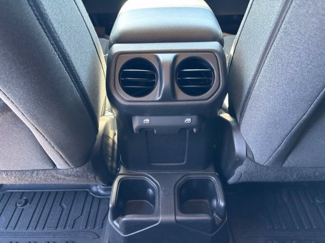 Used 2024 Jeep Gladiator Sport AWD/4WD image 23