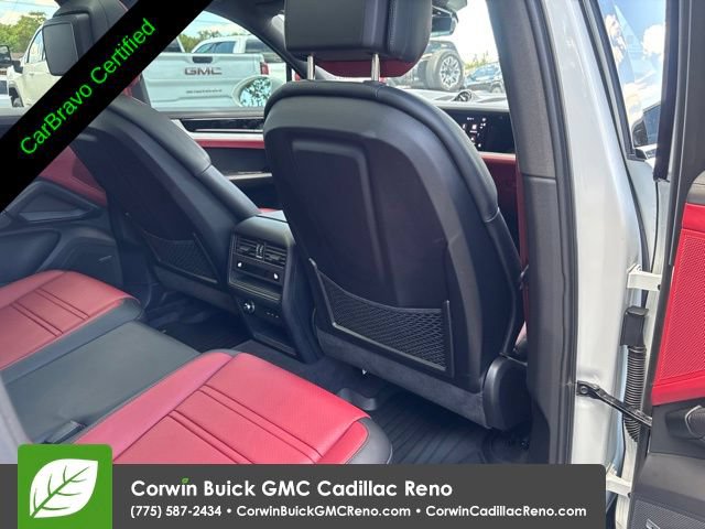 Used 2024 Porsche Cayenne S AWD/4WD image 31