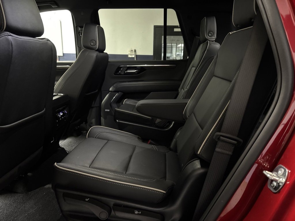 Used 2025 Chevrolet Tahoe Premier image 12