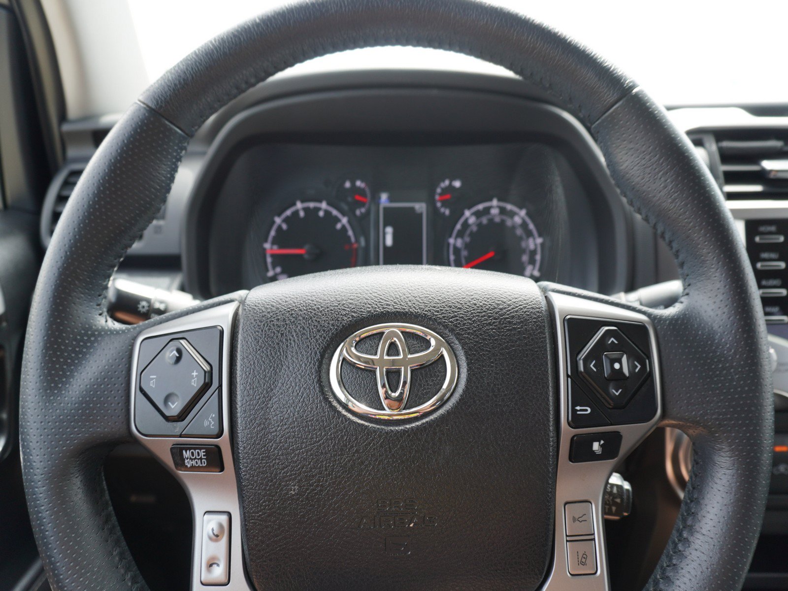 Used 2022 Toyota 4Runner SR5 Premium w/ Moonroof Package RWD image 27