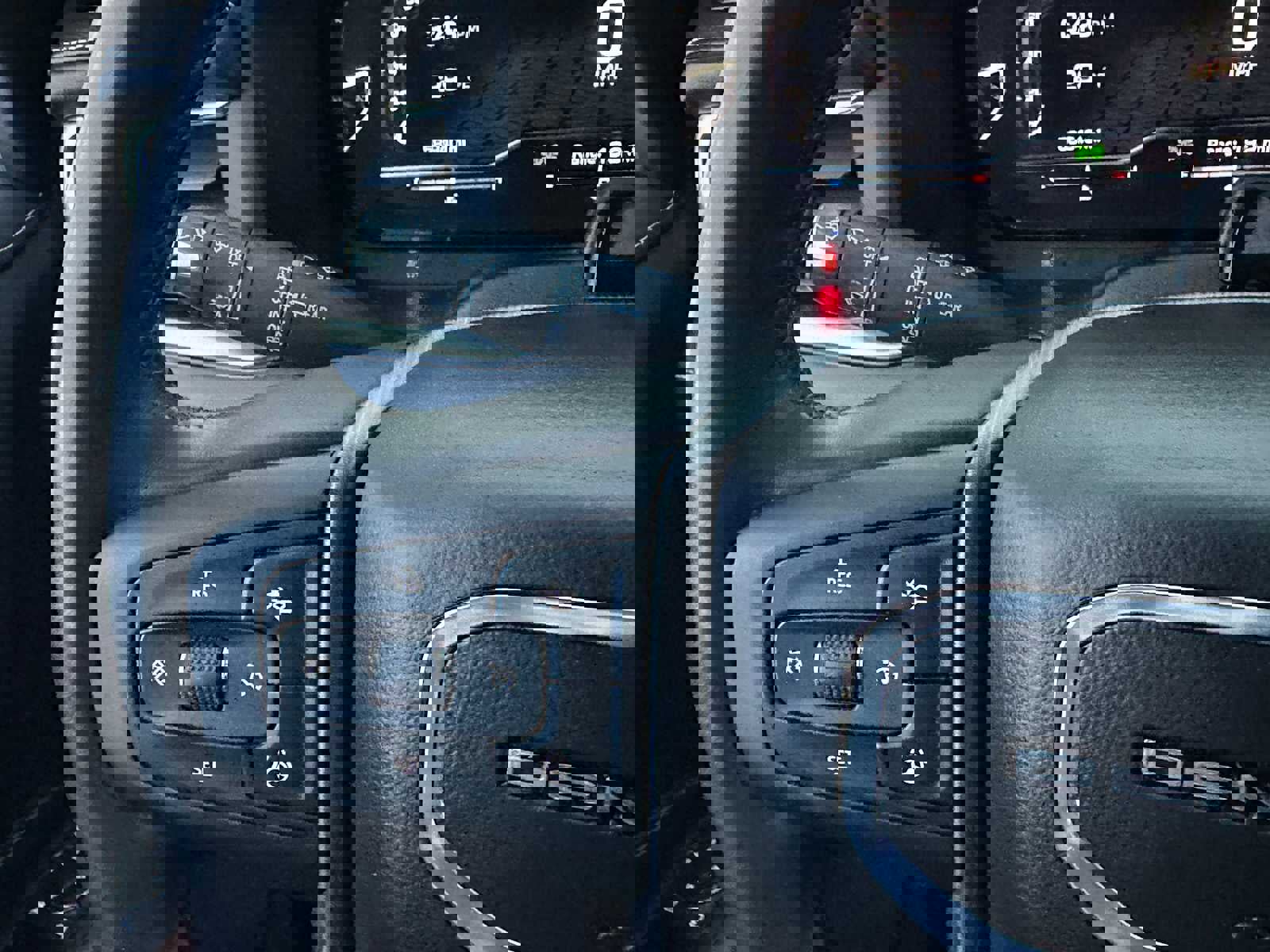 Used 2024 GMC Yukon XL Denali Ultimate image 38