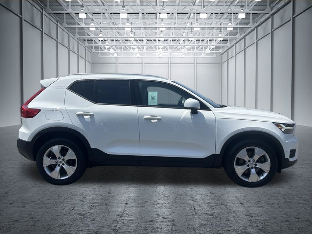 Used 2019 Volvo XC40 T5 Momentum AWD/4WD image 23