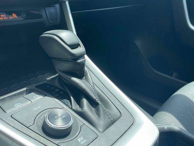 Certified 2025 Toyota RAV4 XLE AWD/4WD image 33