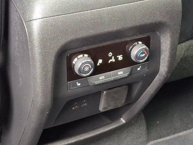Used 2026 Chevrolet Traverse RS AWD/4WD image 18