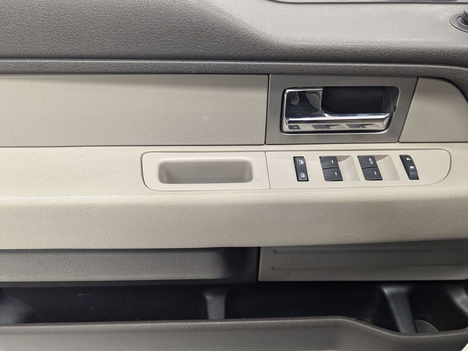 Used 2010 Ford F150 STX image 10