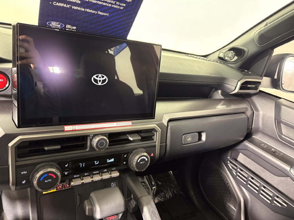 Used 2026 Toyota 4Runner TRD Off-Road Premium AWD/4WD image 17