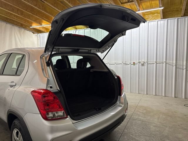 Used 2017 Chevrolet Trax LS FWD image 9