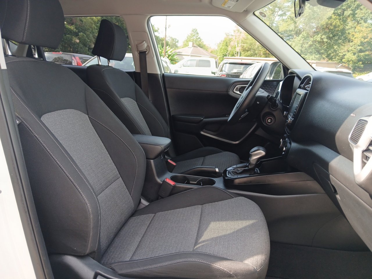 Used 2021 Kia Soul S image 17