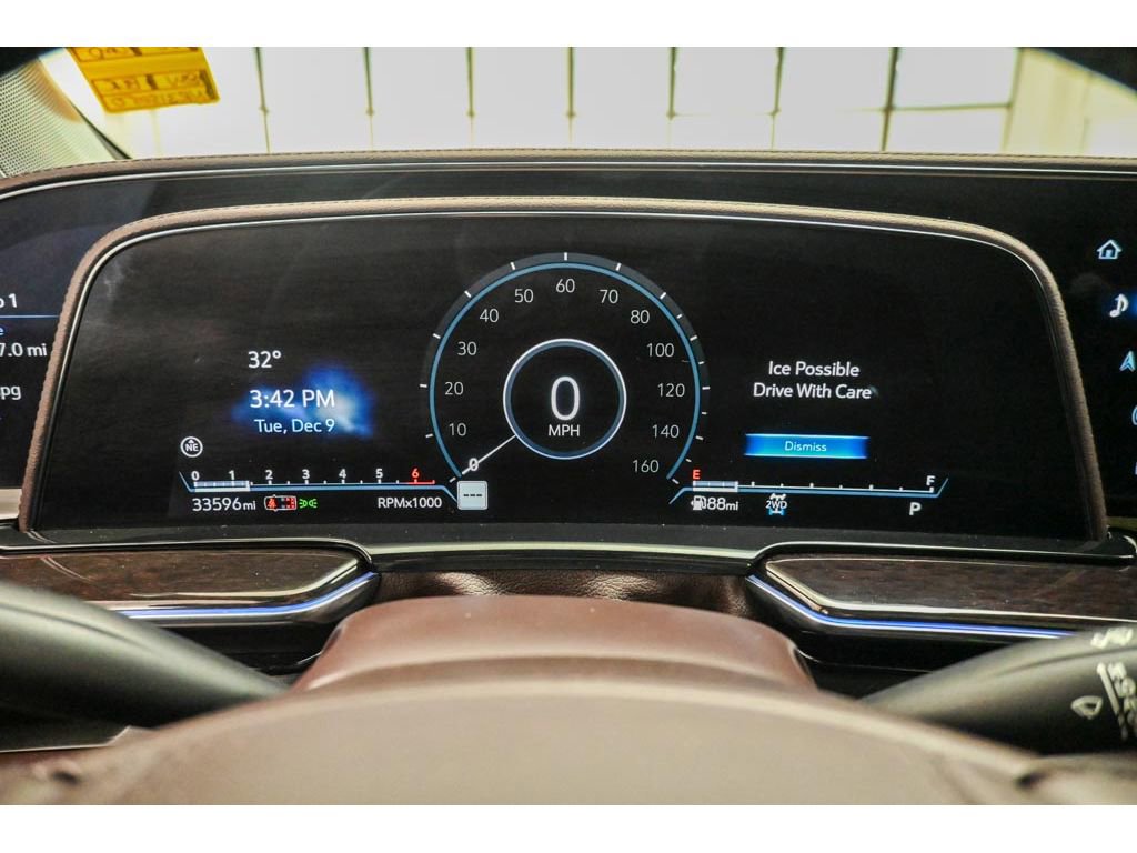 Certified 2022 Cadillac Escalade ESV Premium Luxury Platinum image 13