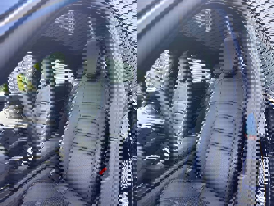 New 2025 Porsche Taycan image 24