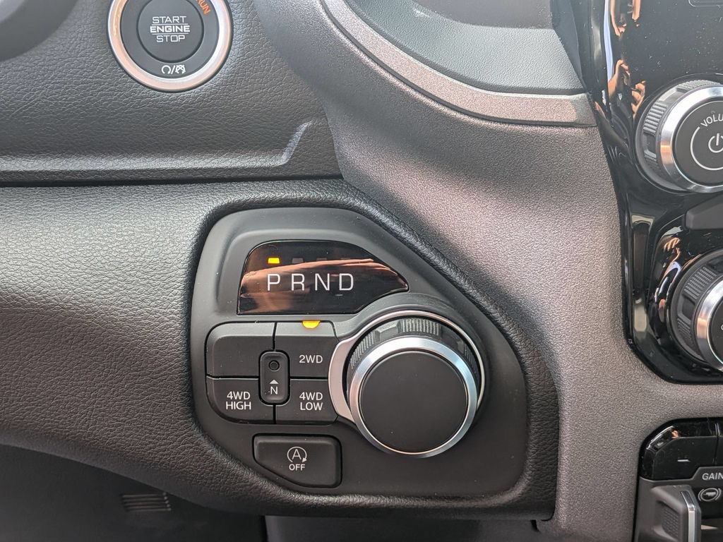 New 2026 RAM 1500 Express AWD/4WD image 20