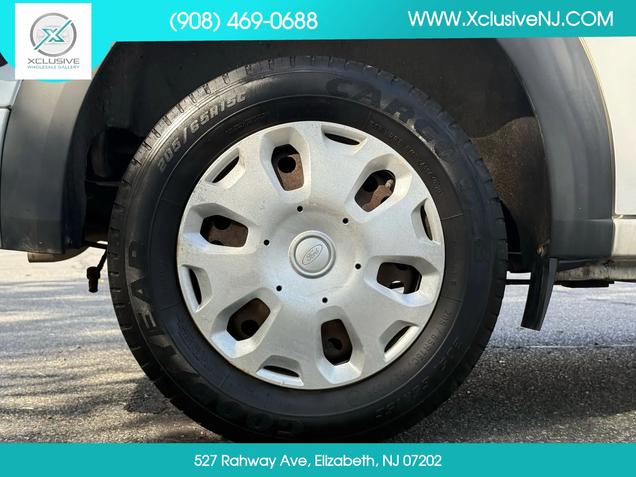 Used 2013 Ford Transit Connect XLT image 21