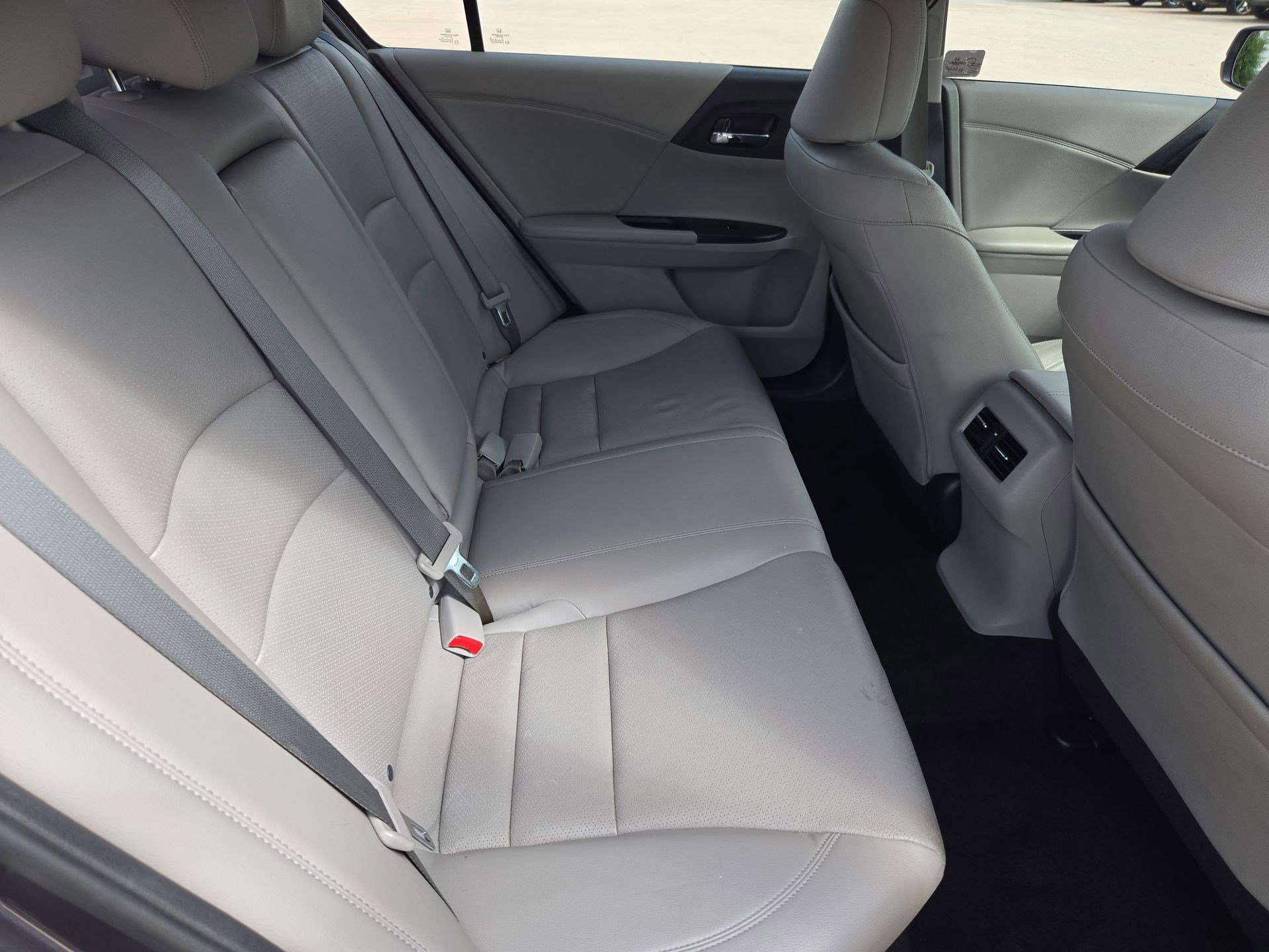 Used 2015 Honda Accord EX-L image 30
