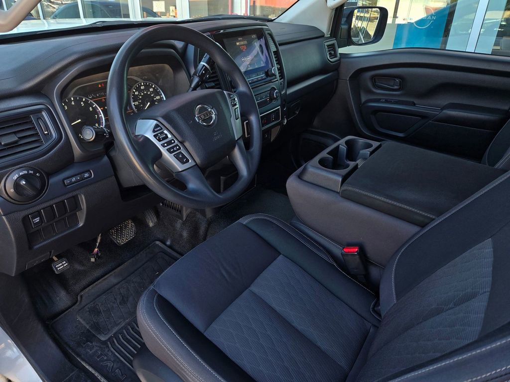 Used 2022 Nissan Titan S w/ S Utility Package image 9