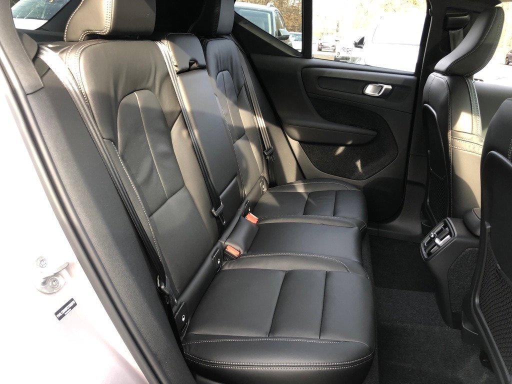 New 2026 Volvo XC40 B5 Ultra w/ Protection Package Premier AWD/4WD image 36