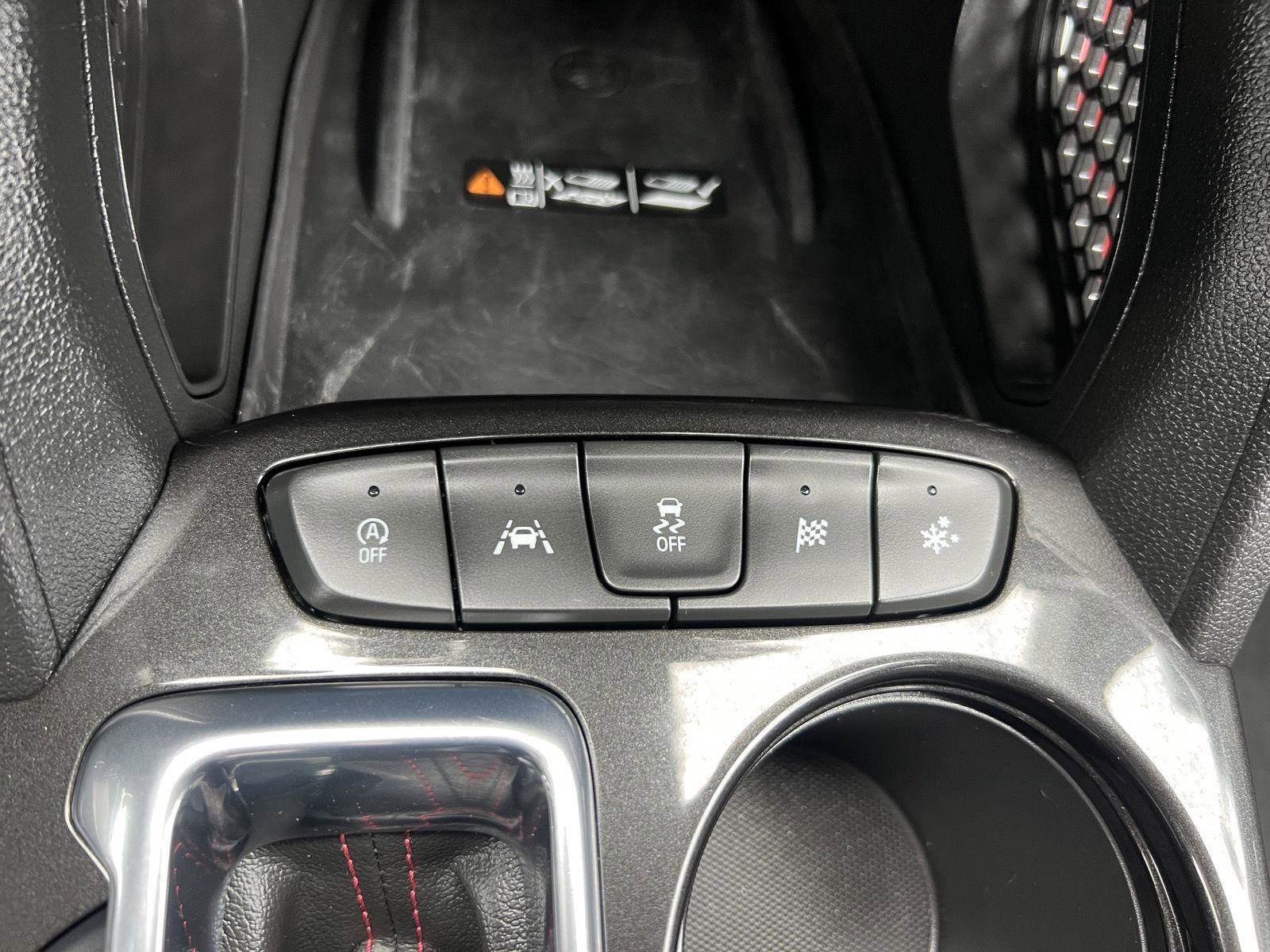 Used 2022 Chevrolet TrailBlazer RS w/ Technology Package FWD image 29