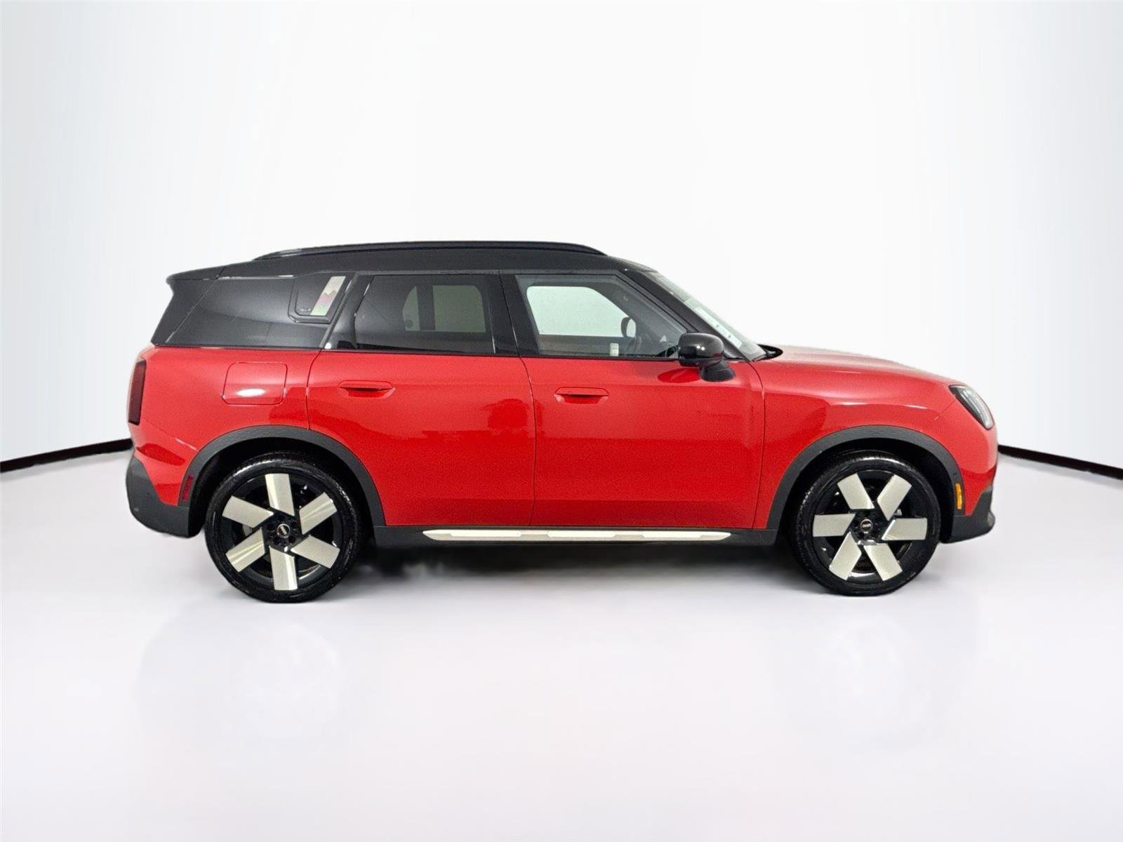 Used 2025 MINI Cooper Countryman S w/ Comfort Package Max image 5