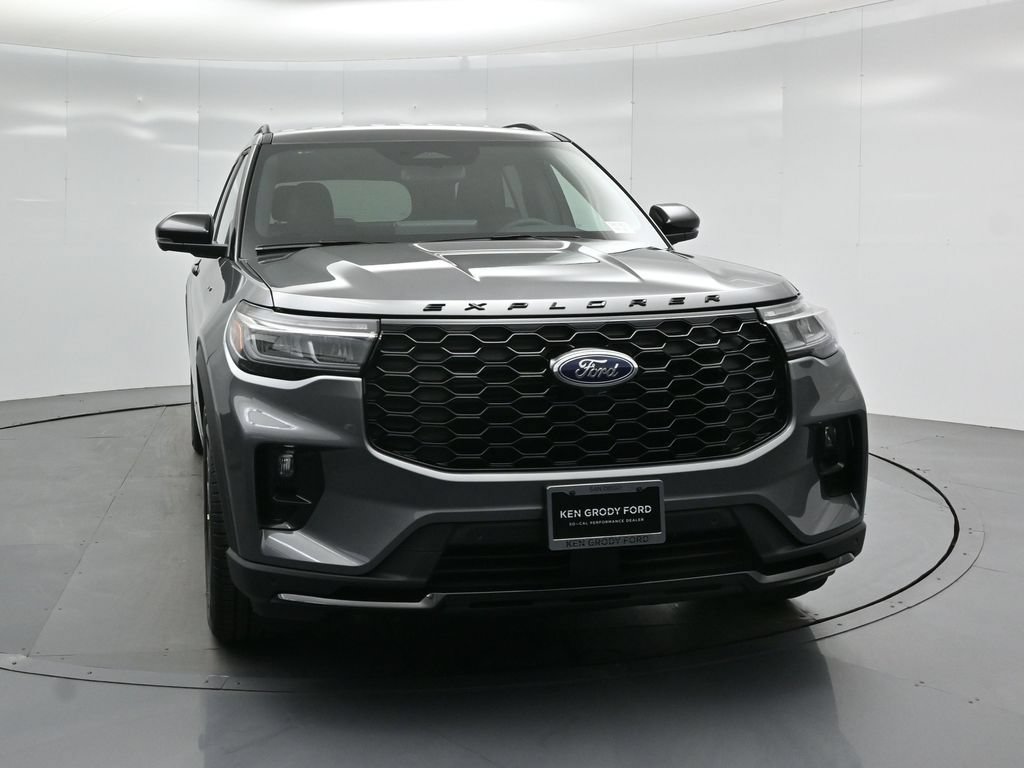 New 2026 Ford Explorer ST-Line w/ ST-Line Street Pack RWD image 53
