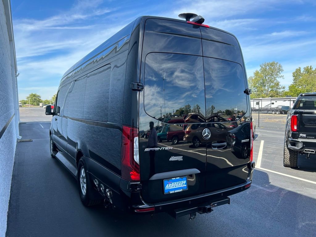 Used 2020 Mercedes-Benz Sprinter 3500 image 14