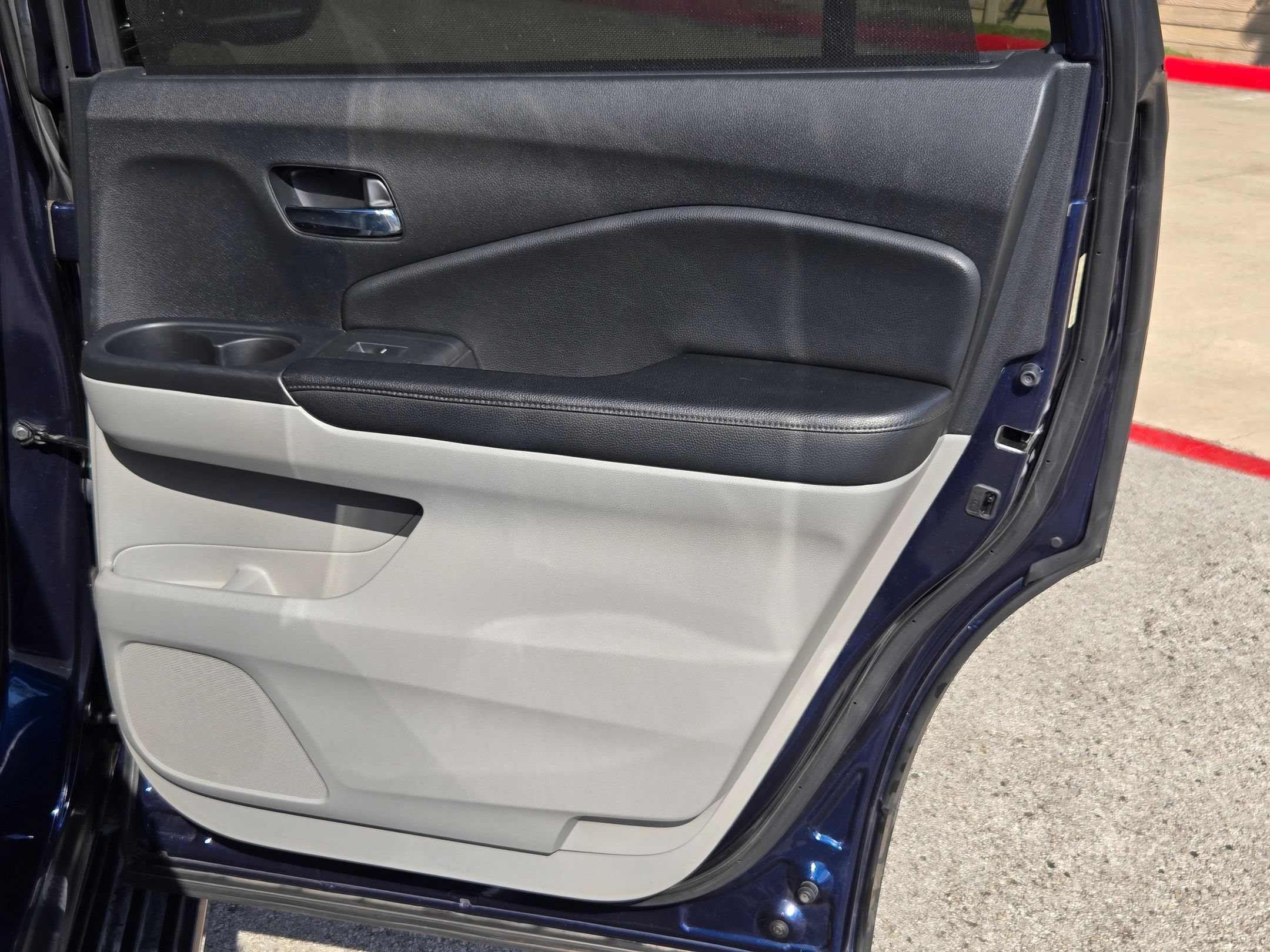 Used 2016 Honda Pilot Elite image 26