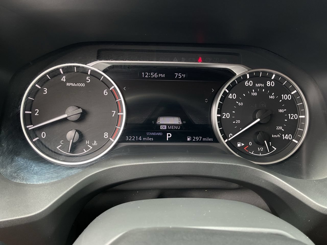 Used 2025 Nissan Rogue SV FWD image 31