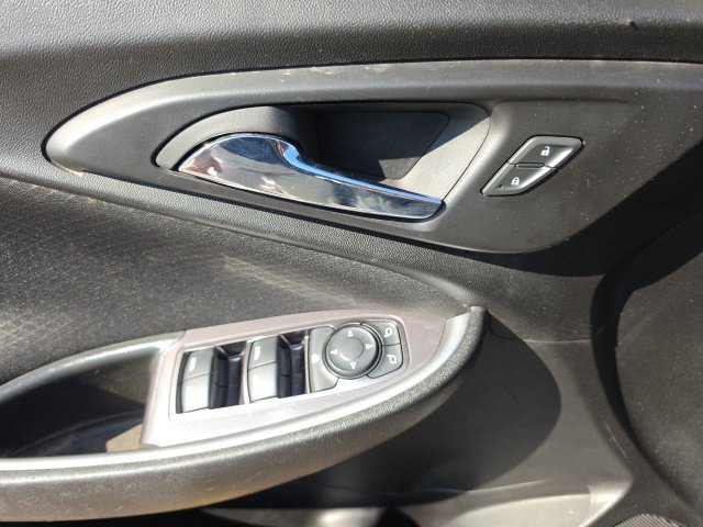 Used 2024 Chevrolet Malibu LT FWD image 15