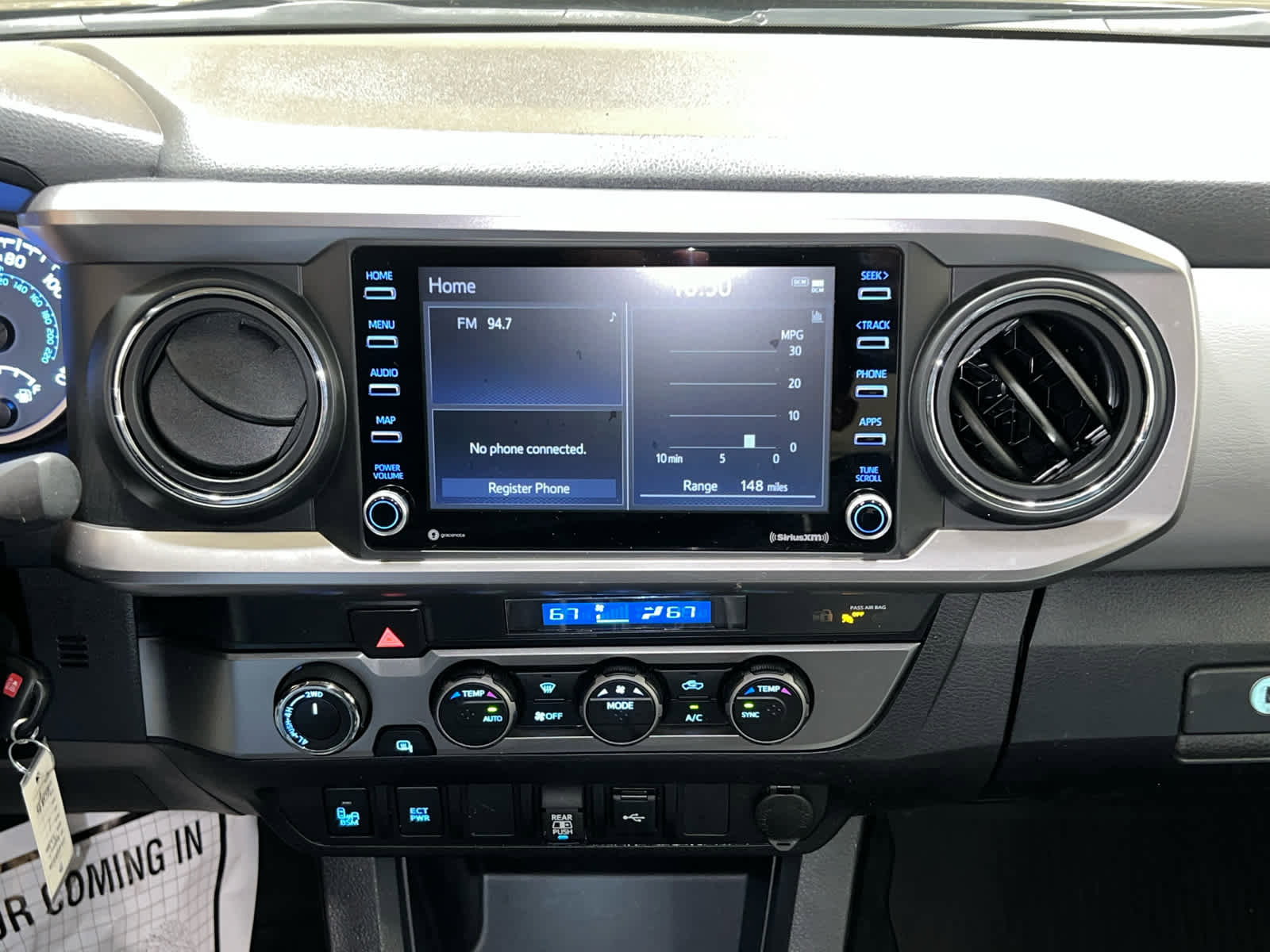 Used 2022 Toyota Tacoma SR5 w/ Technology Package image 31