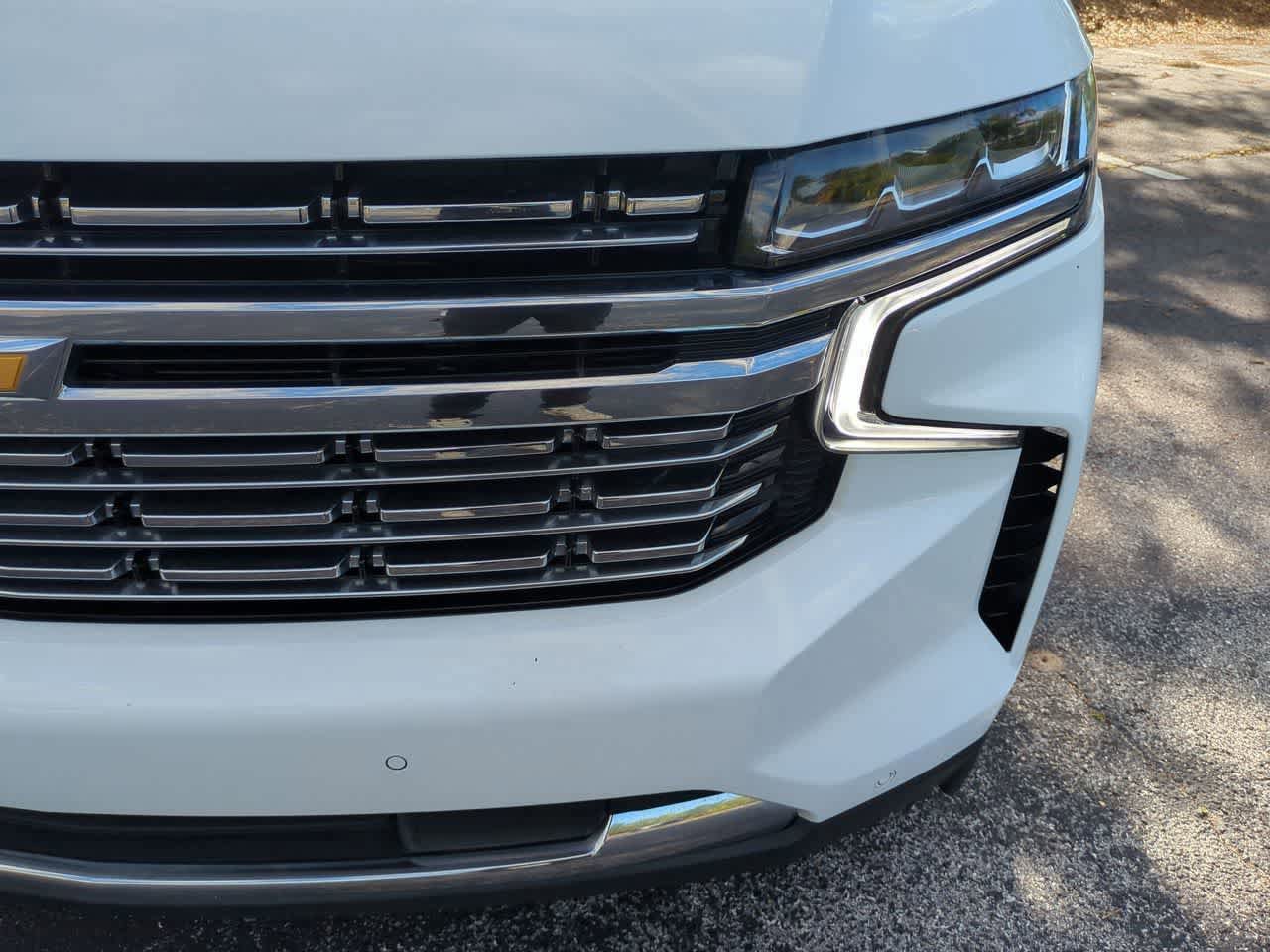 Used 2024 Chevrolet Suburban Premier RWD image 11