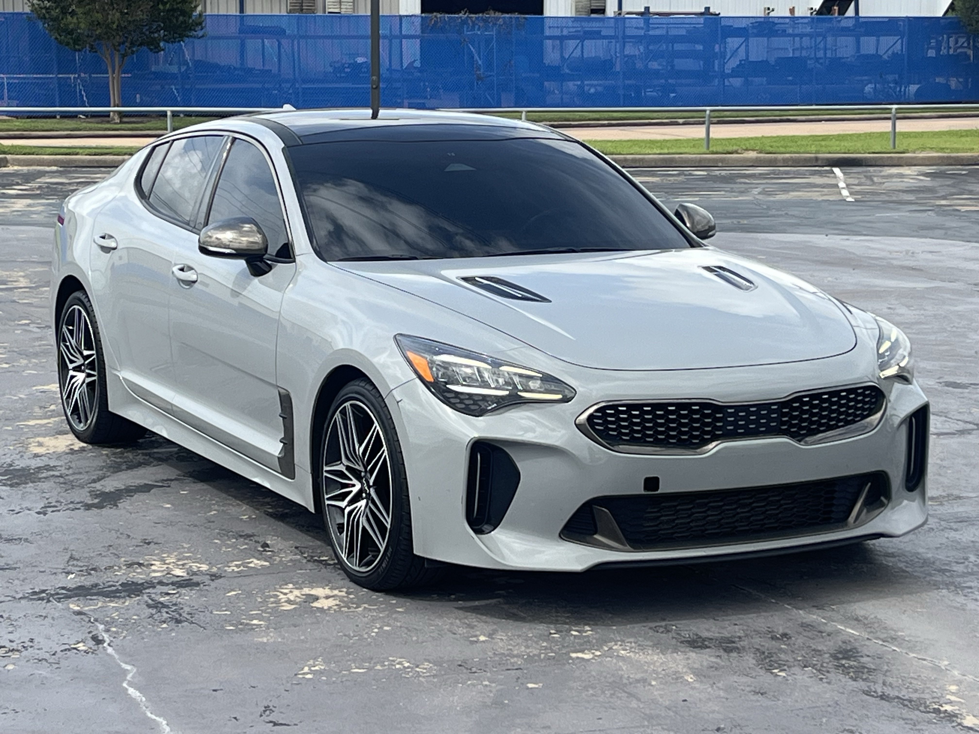 Used 2022 Kia Stinger GT1 RWD image 3
