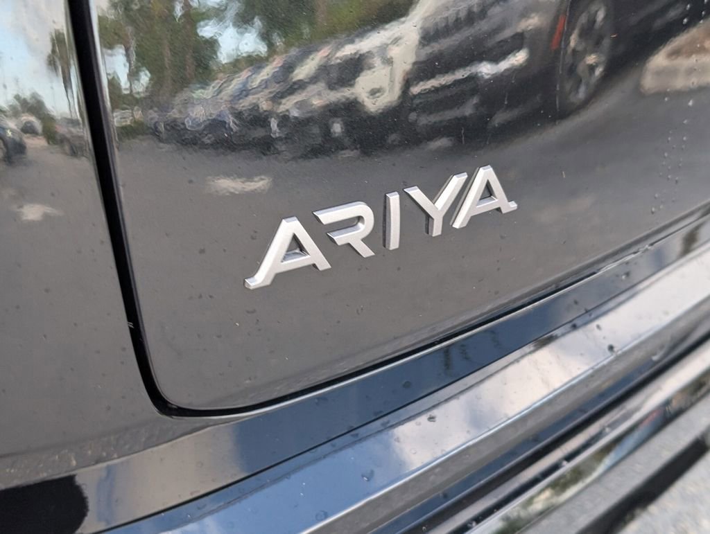 Used 2025 Nissan Ariya FWD image 14