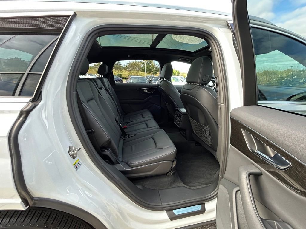 New 2025 Audi Q7 2.0T Premium w/ Convenience Package image 59