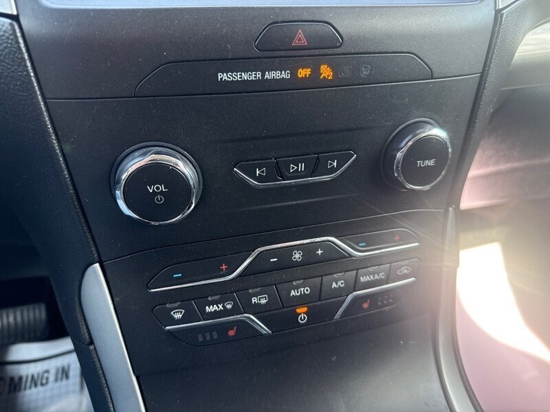 Used 2020 Ford Edge SEL AWD/4WD image 33